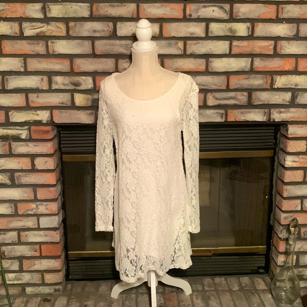 Ivory women’s fashion lace dress
